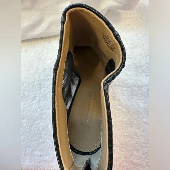 BCBG MAXAZRIA Pointed Toe Heel Ankle Boots AMAZING CONDITION! SEXY,HOLIDAY!HOT🤩 - Picture 12 of 16